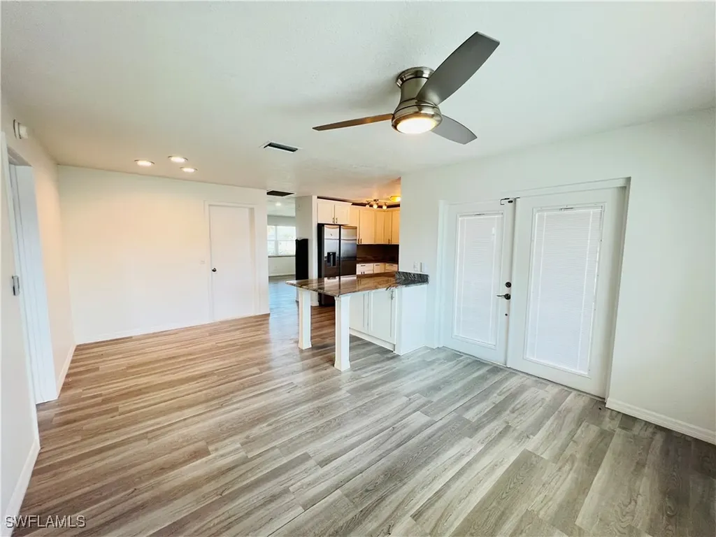 1210 SE 16th Street Cape Coral FL 33990