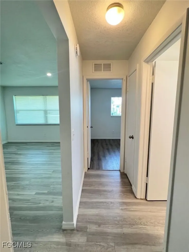 1210 SE 16th Street Cape Coral FL 33990