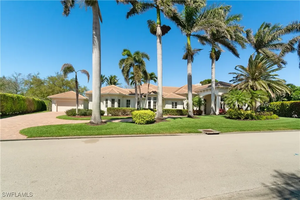 15283 Burnaby Drive Naples FL 34110
