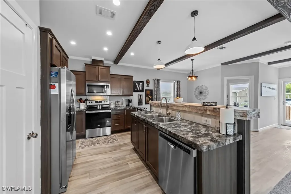 75 Sanders Court North Fort Myers FL 33903