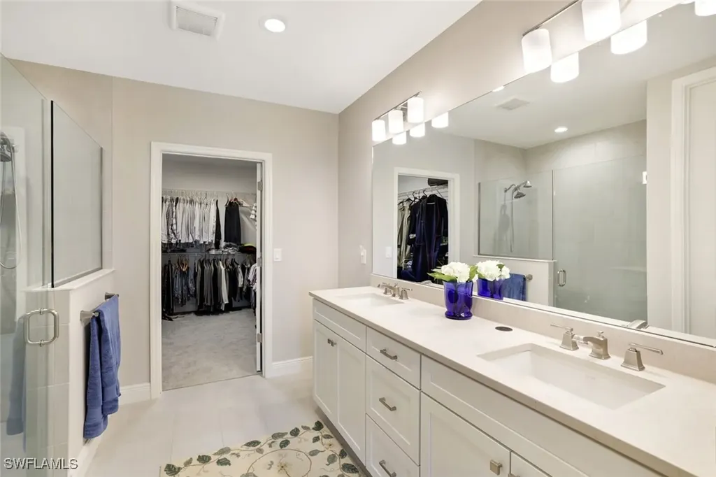 2647 Seychelles Circle Naples FL 34112
