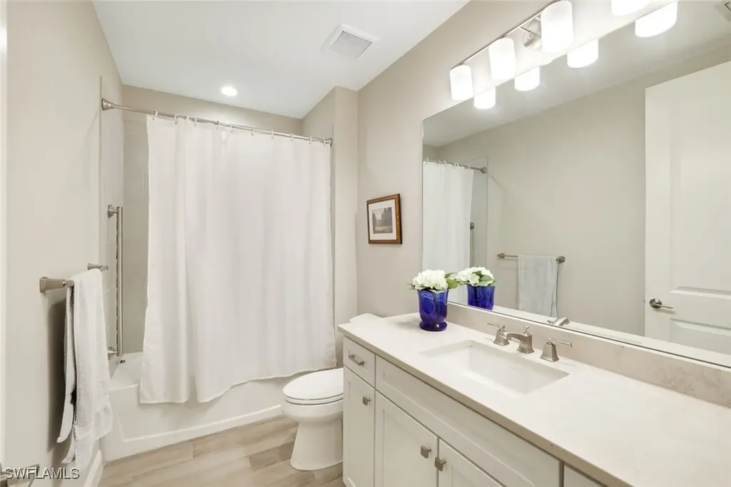 2647 Seychelles Circle Naples FL 34112