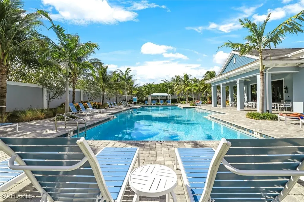 2647 Seychelles Circle Naples FL 34112