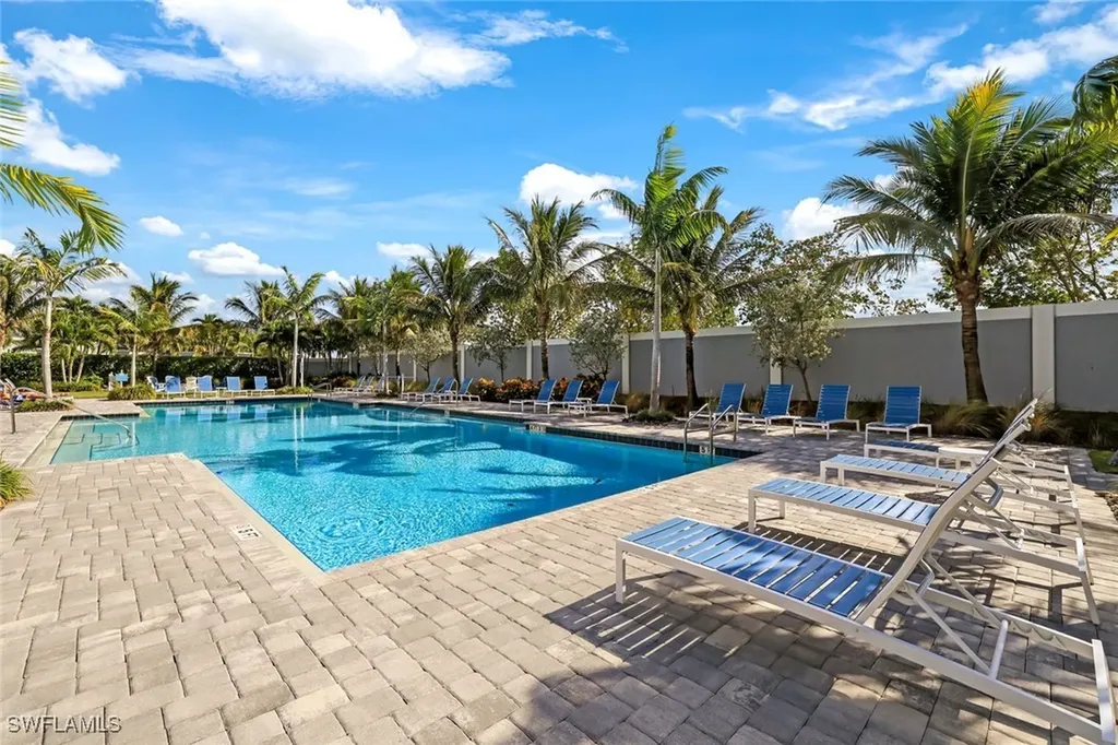 2647 Seychelles Circle Naples FL 34112