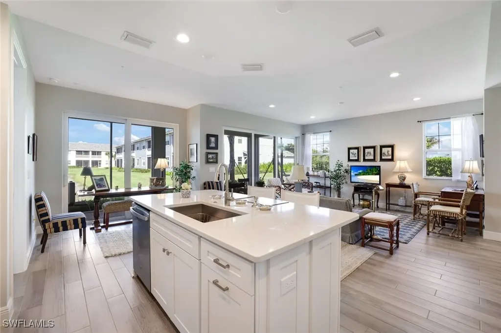 2647 Seychelles Circle Naples FL 34112