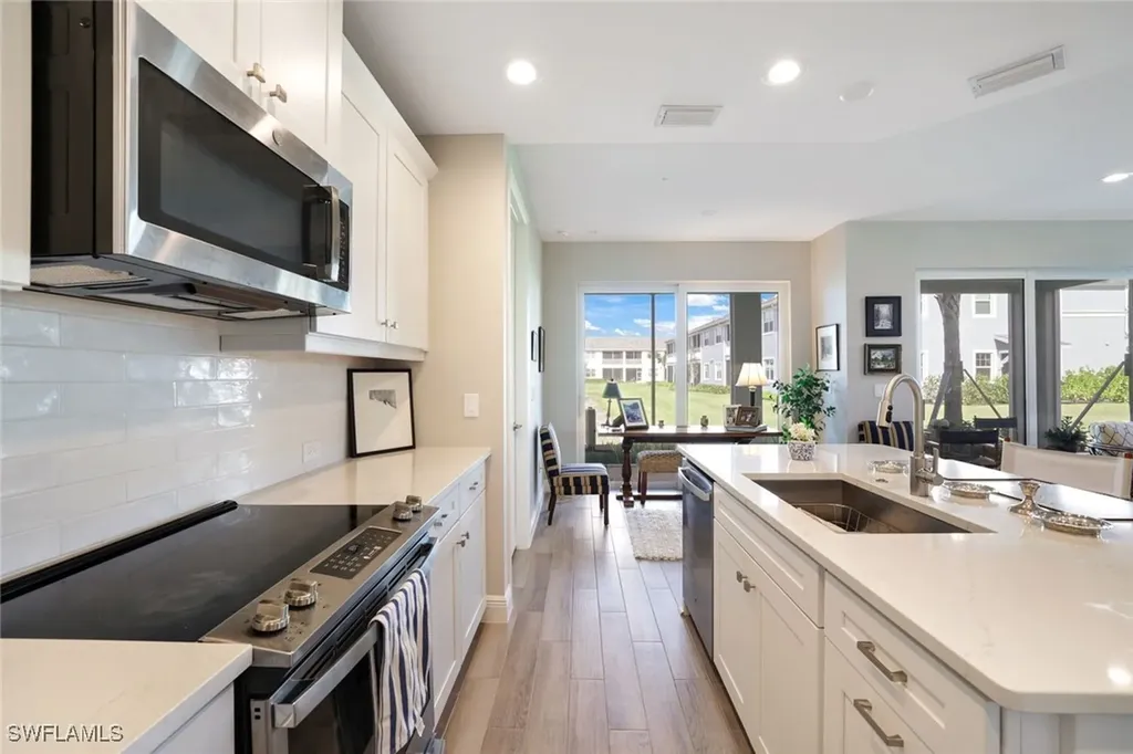 2647 Seychelles Circle Naples FL 34112