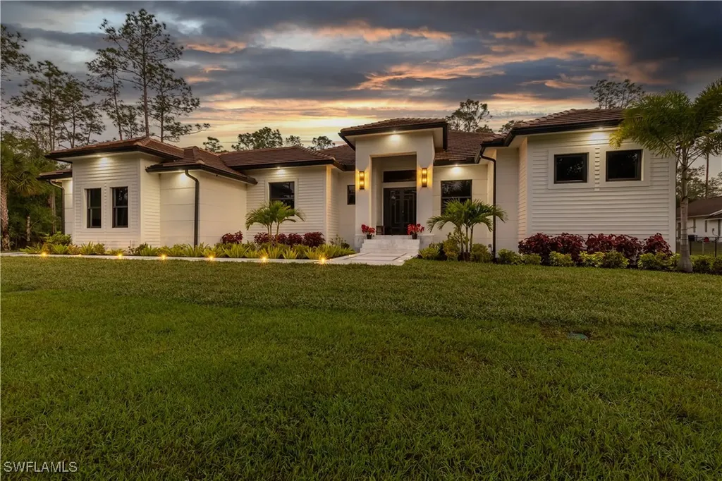 4367 8th Avenue SE Naples FL 34117