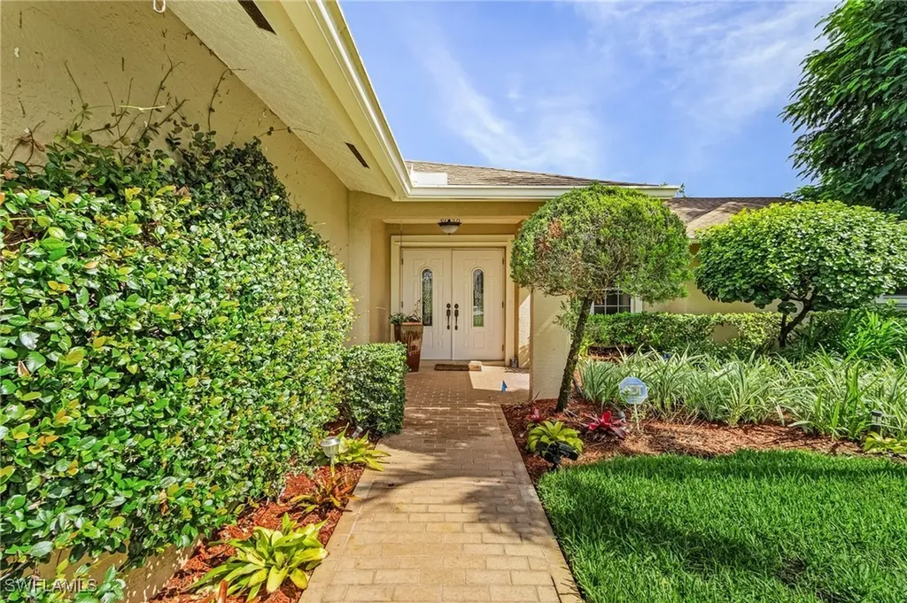 10094 Boca Circle Naples FL 34109
