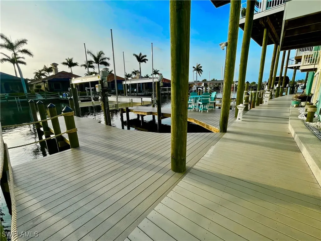 5862 Shell Cove Drive Cape Coral FL 33914