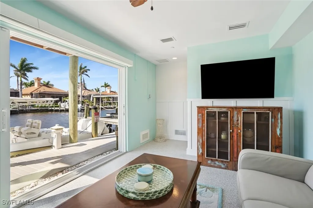 5862 Shell Cove Drive Cape Coral FL 33914