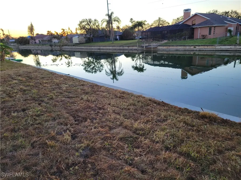 1802 NE Van Loon Terrace Cape Coral FL 33909