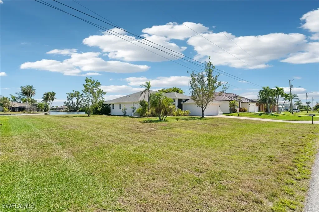 3627 SW 15th Place Cape Coral FL 33914