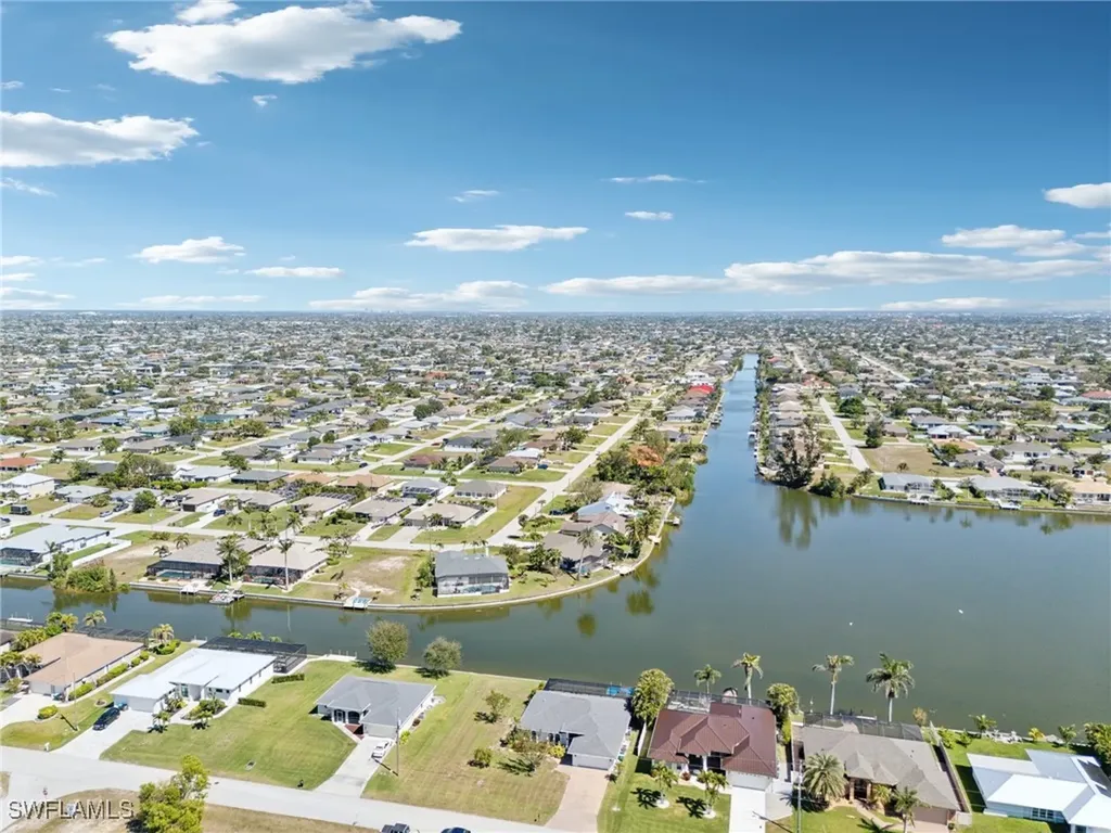 3627 SW 15th Place Cape Coral FL 33914