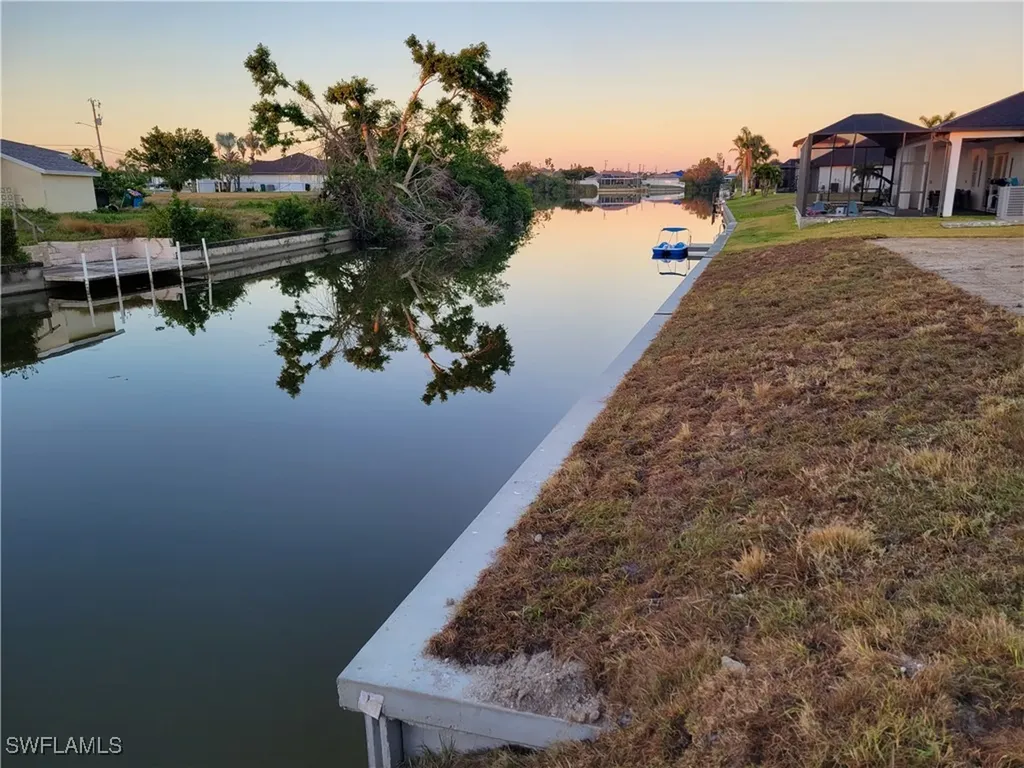 1906 NE 6th Street Cape Coral FL 33909