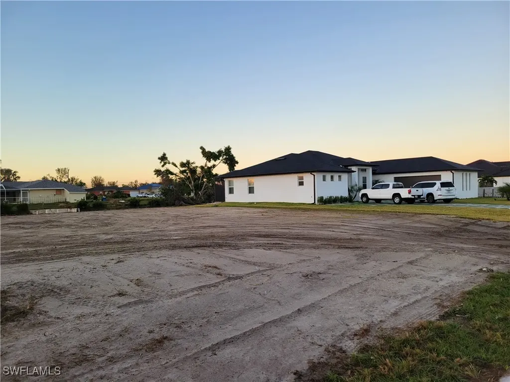 1906 NE 6th Street Cape Coral FL 33909
