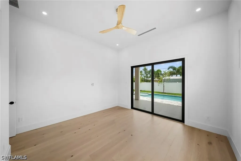 708 100th Avenue N Naples FL 34108