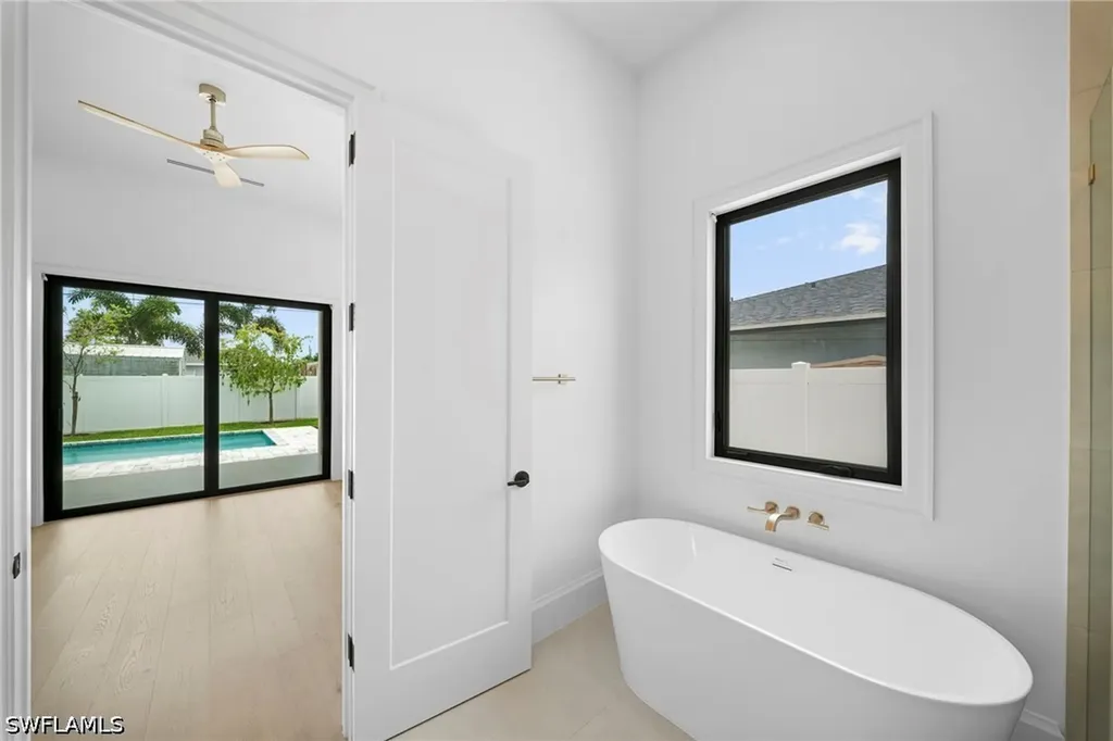 708 100th Avenue N Naples FL 34108