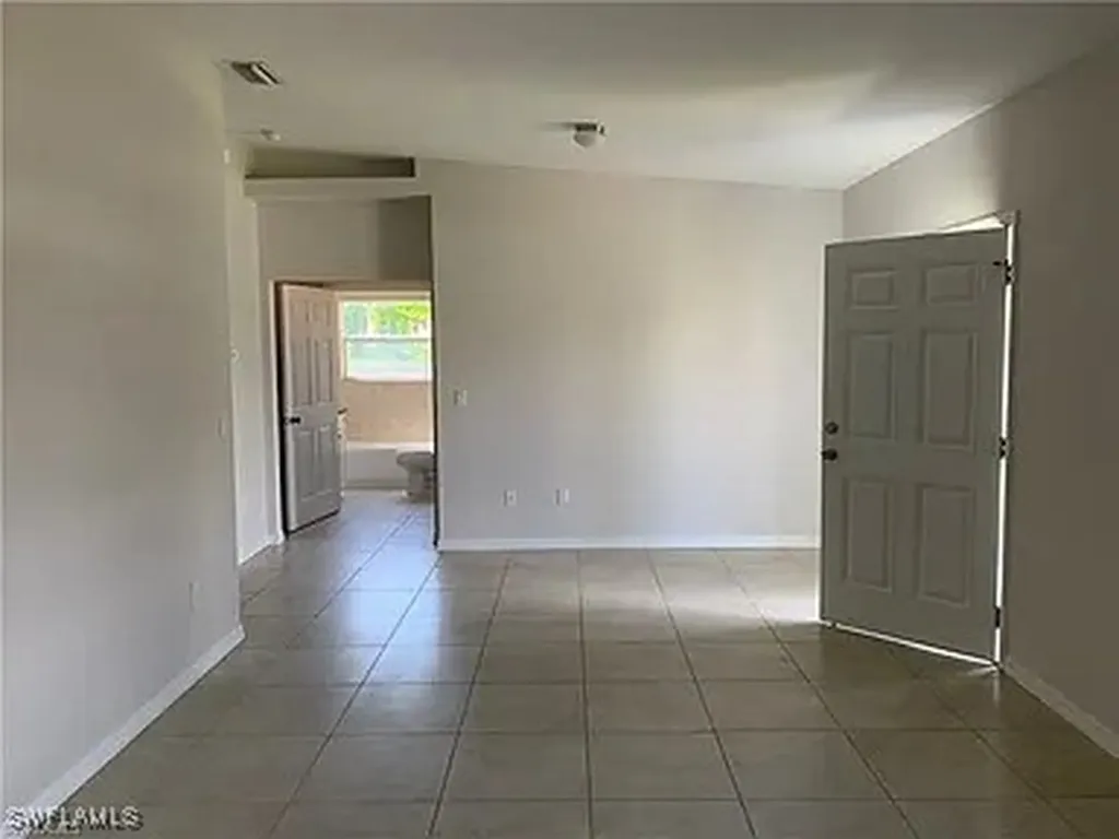 9226/9230 Tangelo Boulevard Fort Myers FL 33967