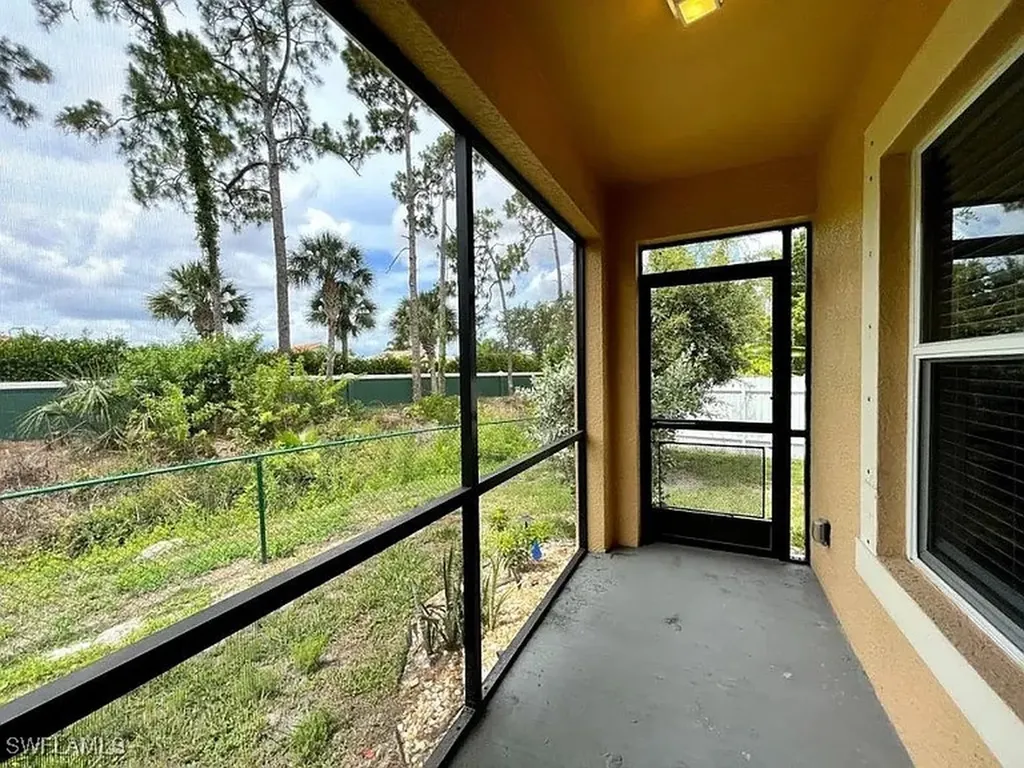 9226/9230 Tangelo Boulevard Fort Myers FL 33967