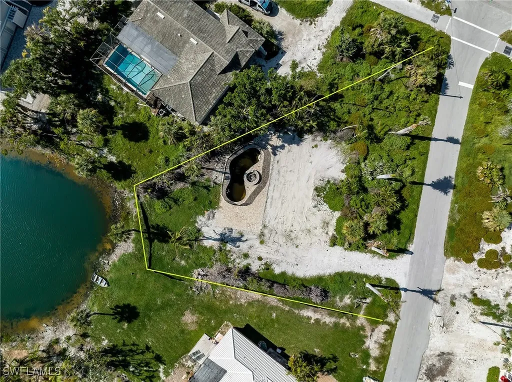 327 Palm Lake Drive Sanibel FL 33957
