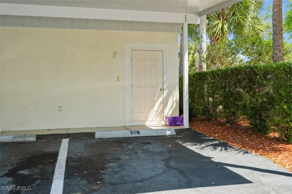 10116 Colonial Country Club Boulevard Fort Myers FL 33913