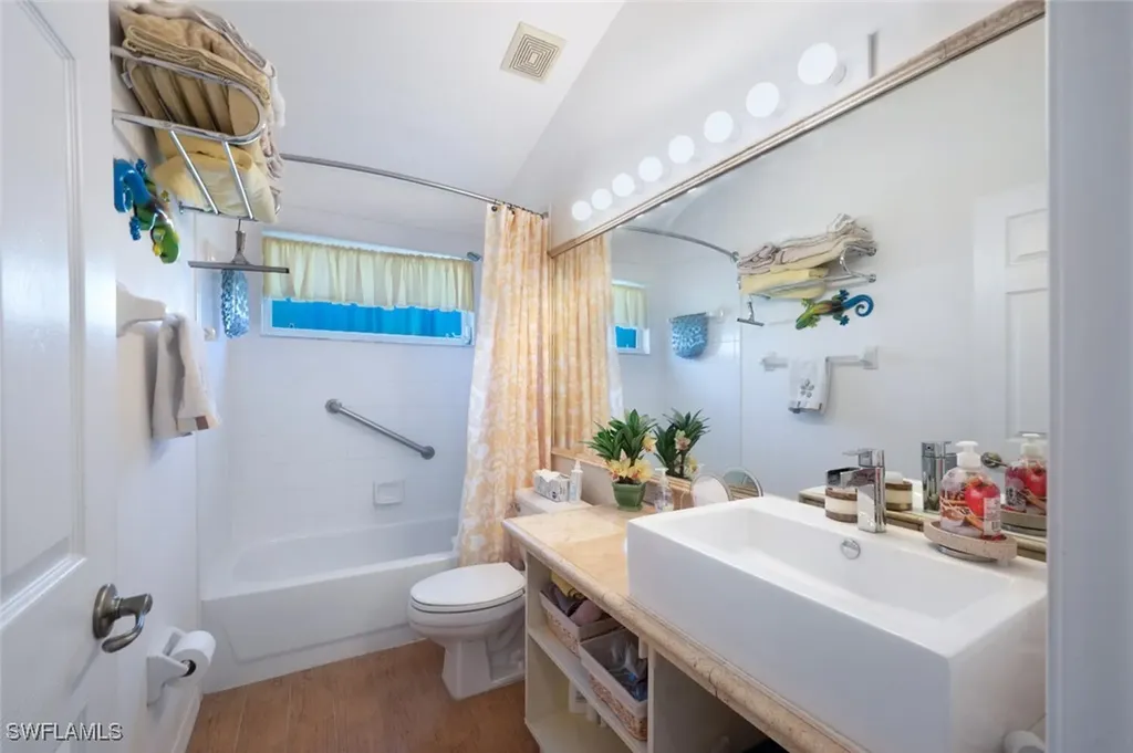 22175 Seashore Circle Estero FL 33928