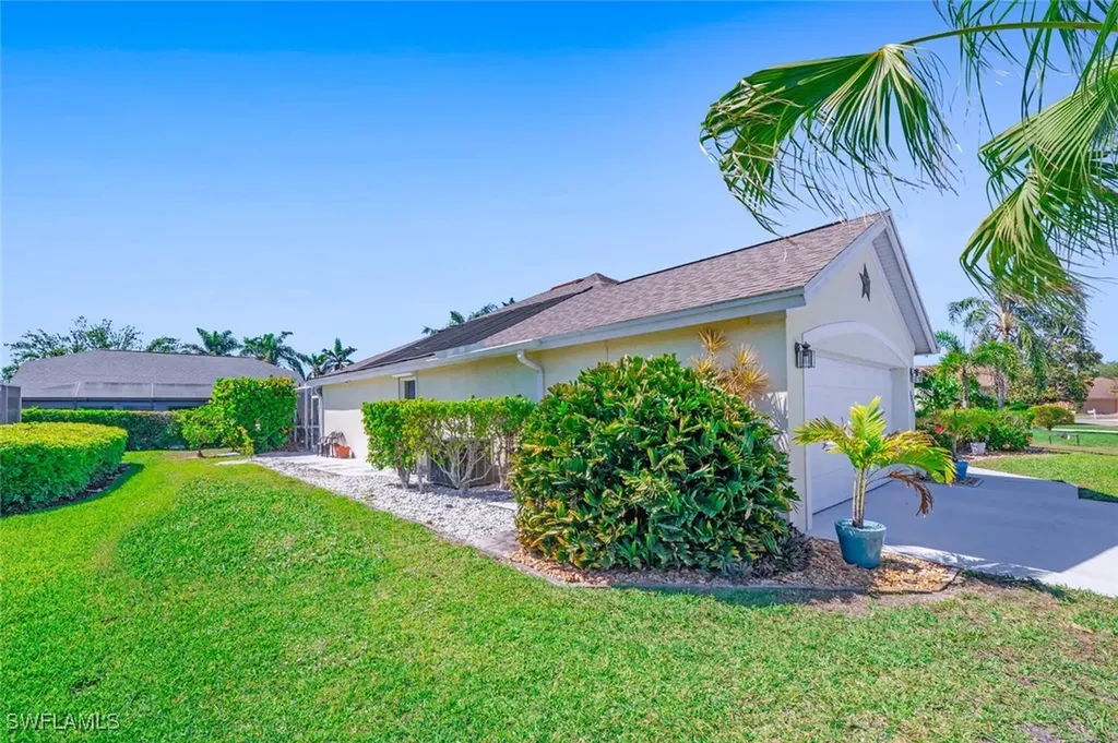 22175 Seashore Circle Estero FL 33928