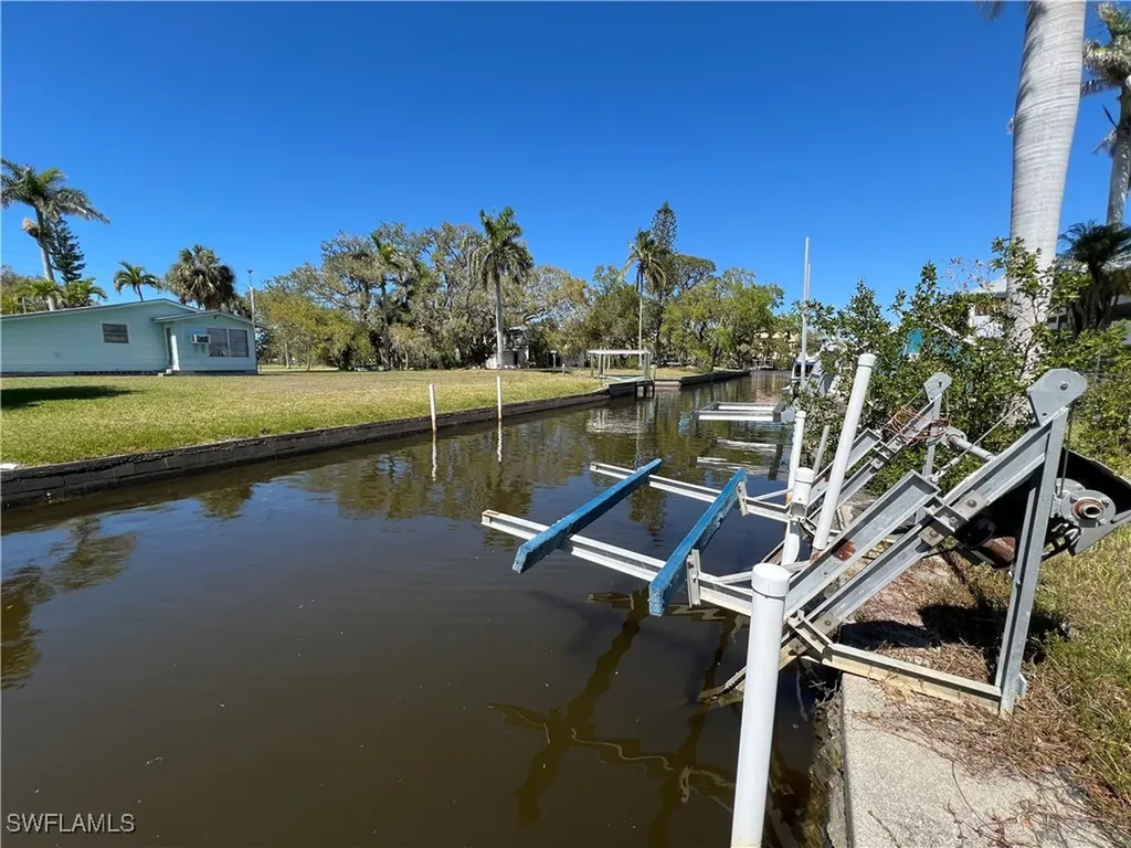 27575 Tarpon Way Bonita Springs FL 34134