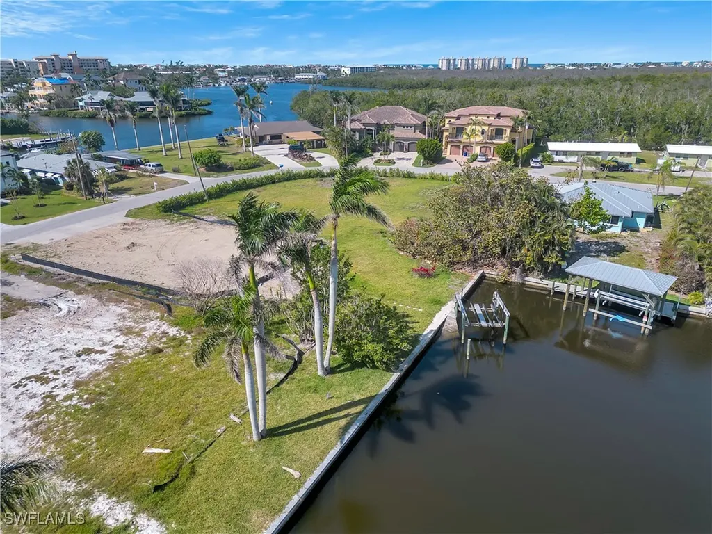 4884-4886 Esplanade Street Bonita Springs FL 34134