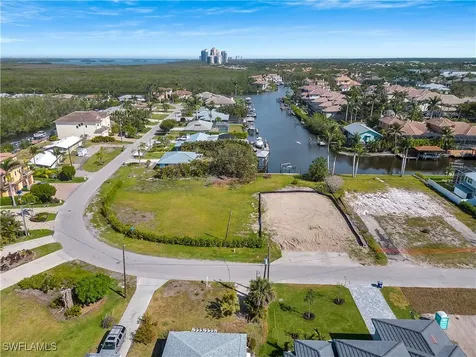 4884-4886 Esplanade Street Bonita Springs FL 34134