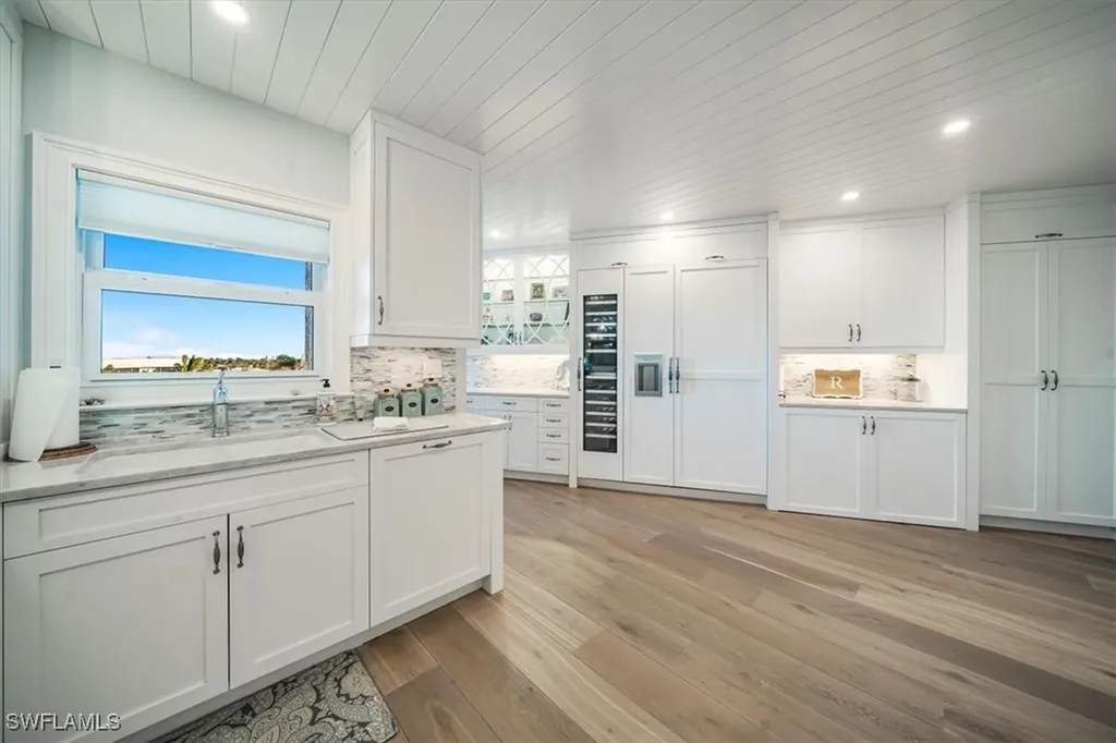 2901 Gulf Shore Boulevard N Naples FL 34103