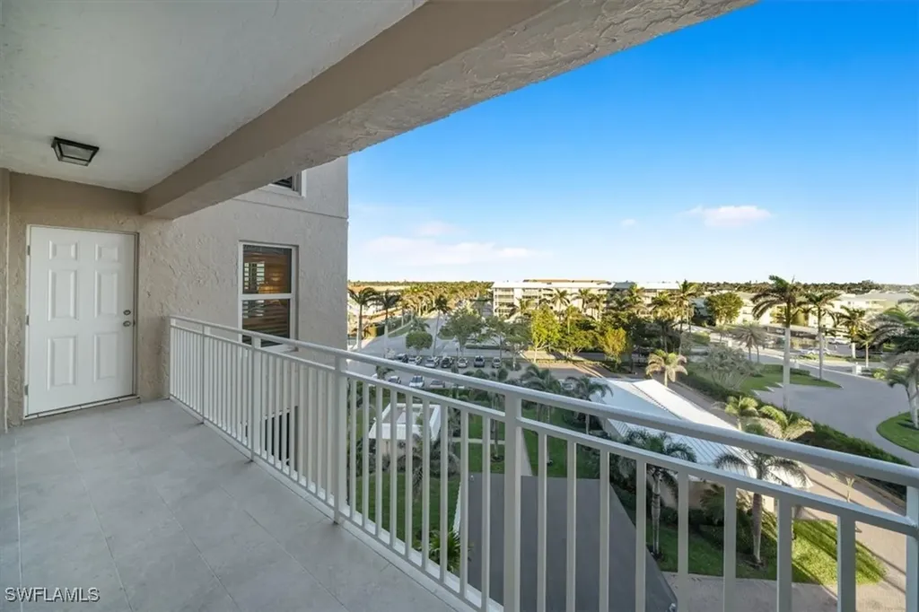 2901 Gulf Shore Boulevard N Naples FL 34103