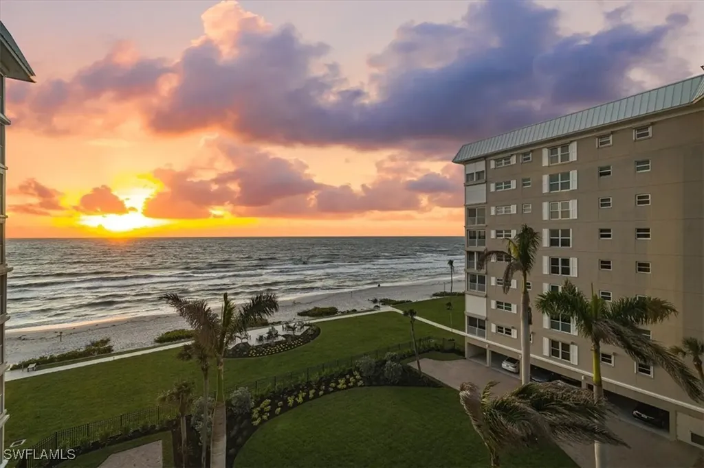 2901 Gulf Shore Boulevard N Naples FL 34103