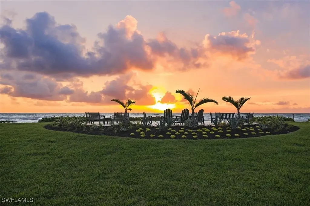 2901 Gulf Shore Boulevard N Naples FL 34103