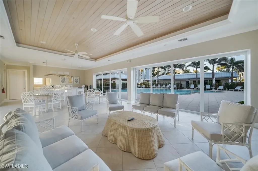 2901 Gulf Shore Boulevard N Naples FL 34103