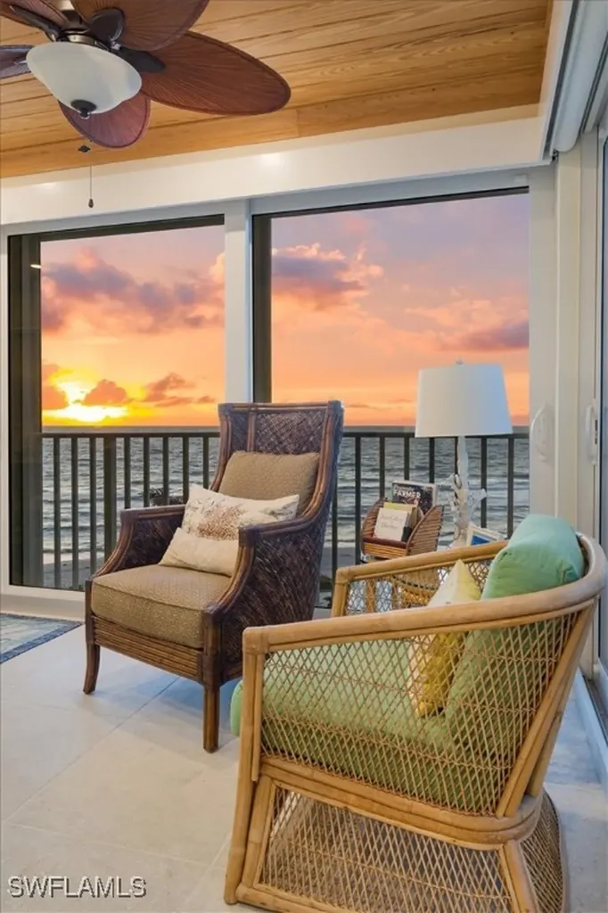 2901 Gulf Shore Boulevard N Naples FL 34103