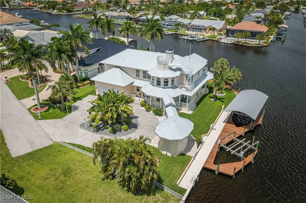 3102 SE 22nd Avenue Cape Coral FL 33904