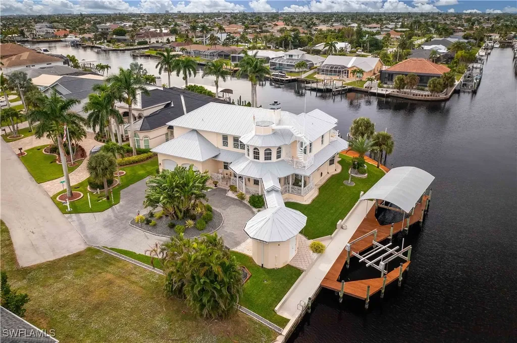 3102 SE 22nd Avenue Cape Coral FL 33904