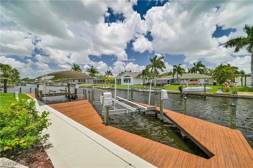 3102 SE 22nd Avenue Cape Coral FL 33904