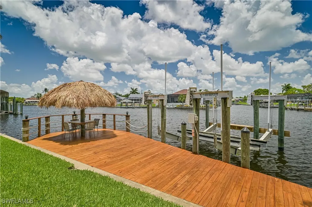 3102 SE 22nd Avenue Cape Coral FL 33904