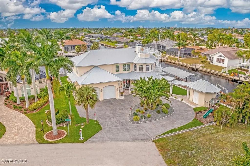 3102 SE 22nd Avenue Cape Coral FL 33904