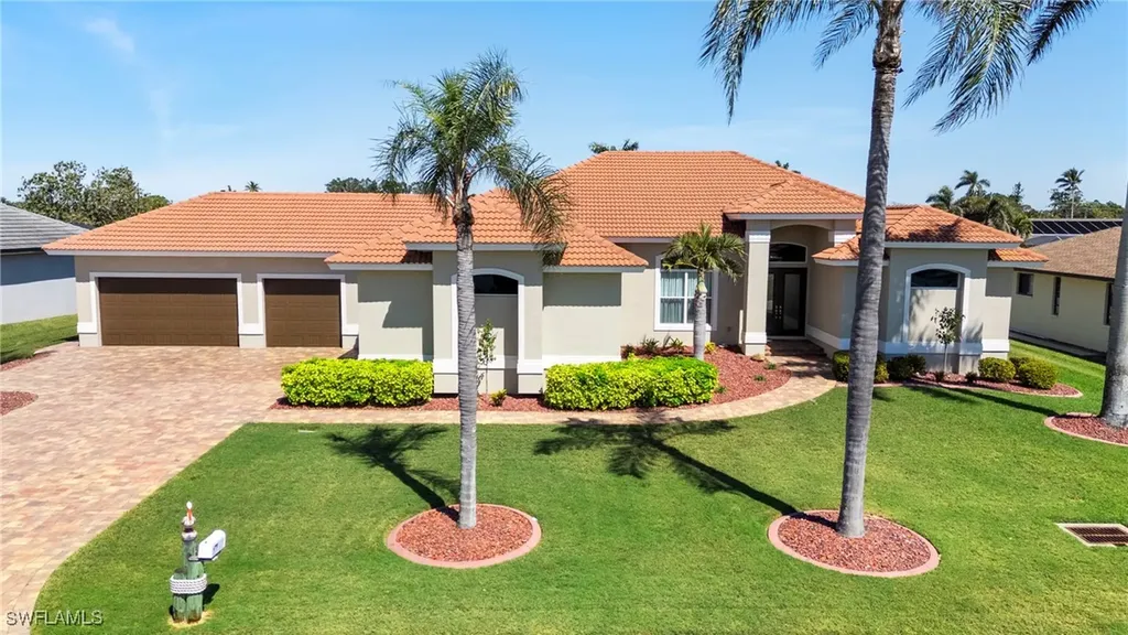 5265 Tamiami Court Cape Coral FL 33904