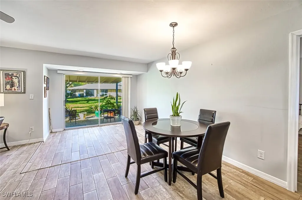 4283 Island Circle Fort Myers FL 33919