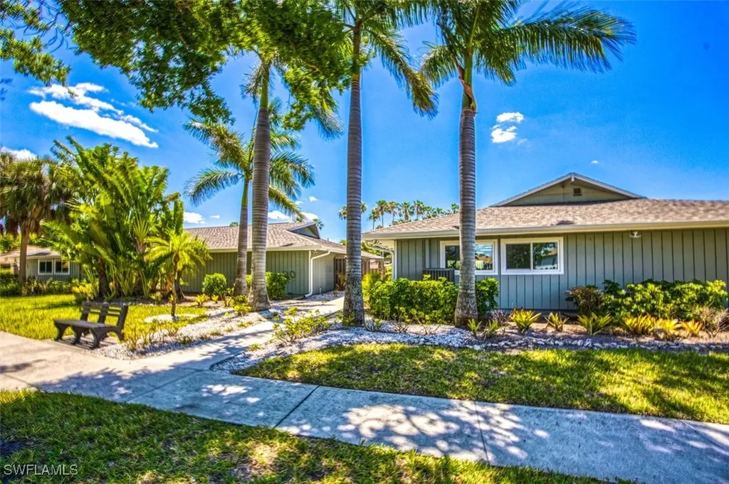 4283 Island Circle Fort Myers FL 33919