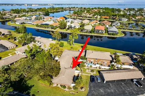 4283 Island Circle Fort Myers FL 33919