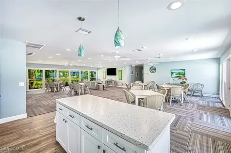 4283 Island Circle Fort Myers FL 33919