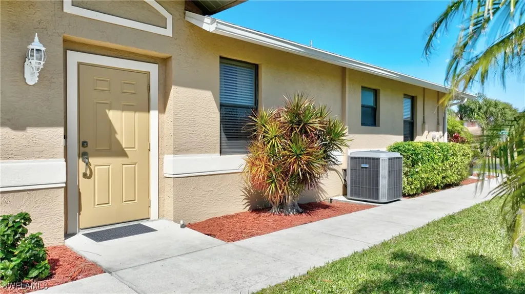 20062 Lake Vista Circle Lehigh Acres FL 33936