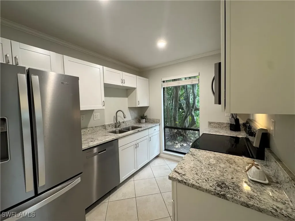 1281 Solana Road Naples FL 34103