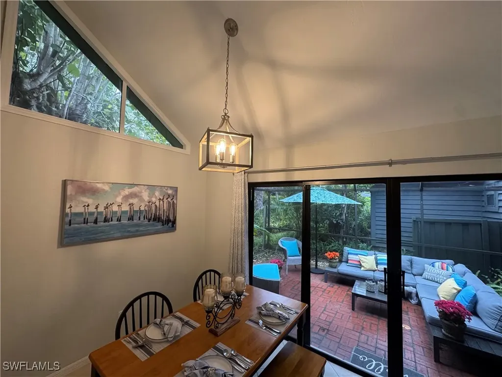 1281 Solana Road Naples FL 34103