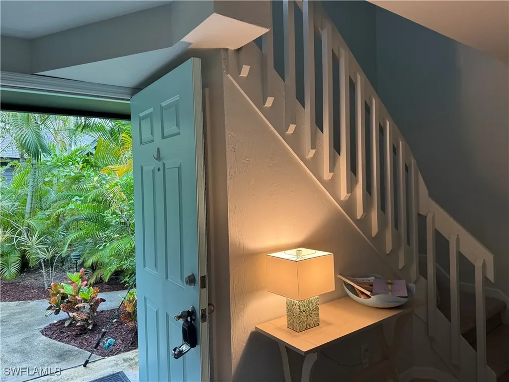 1281 Solana Road Naples FL 34103